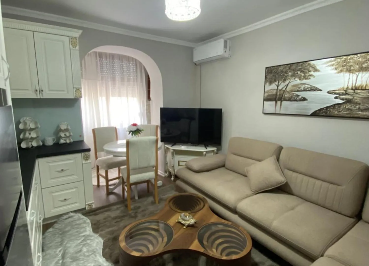 Cenis Apartment Tiran Arnavutluk