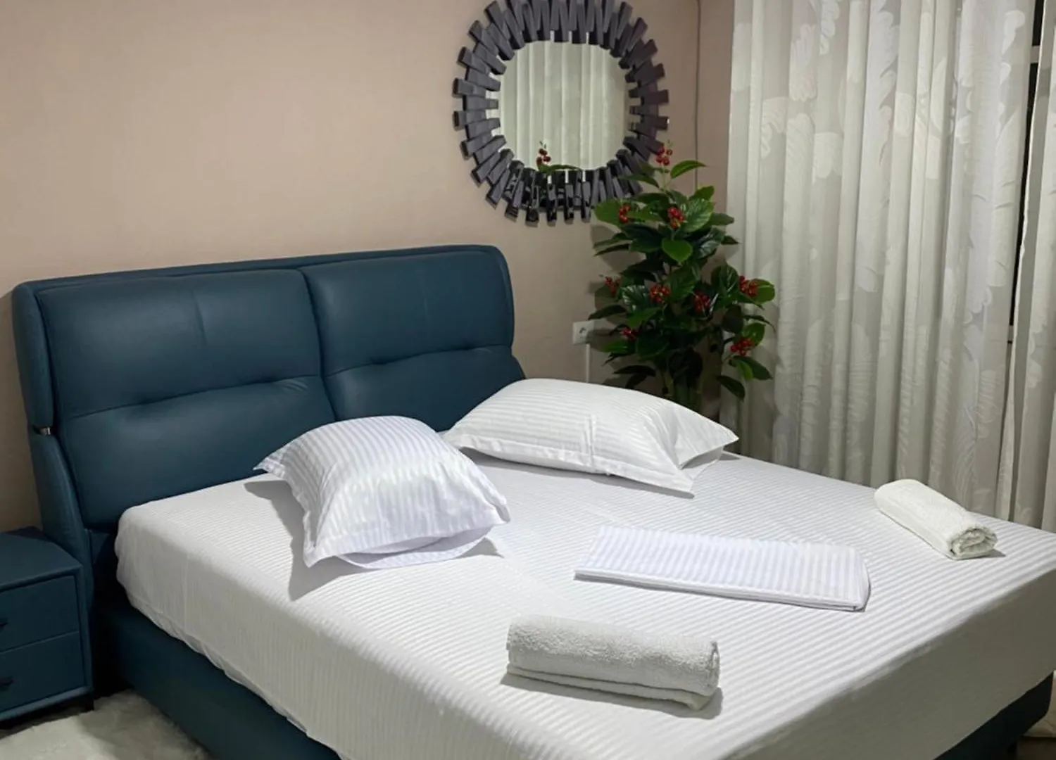 Cenis Apartment Tiran