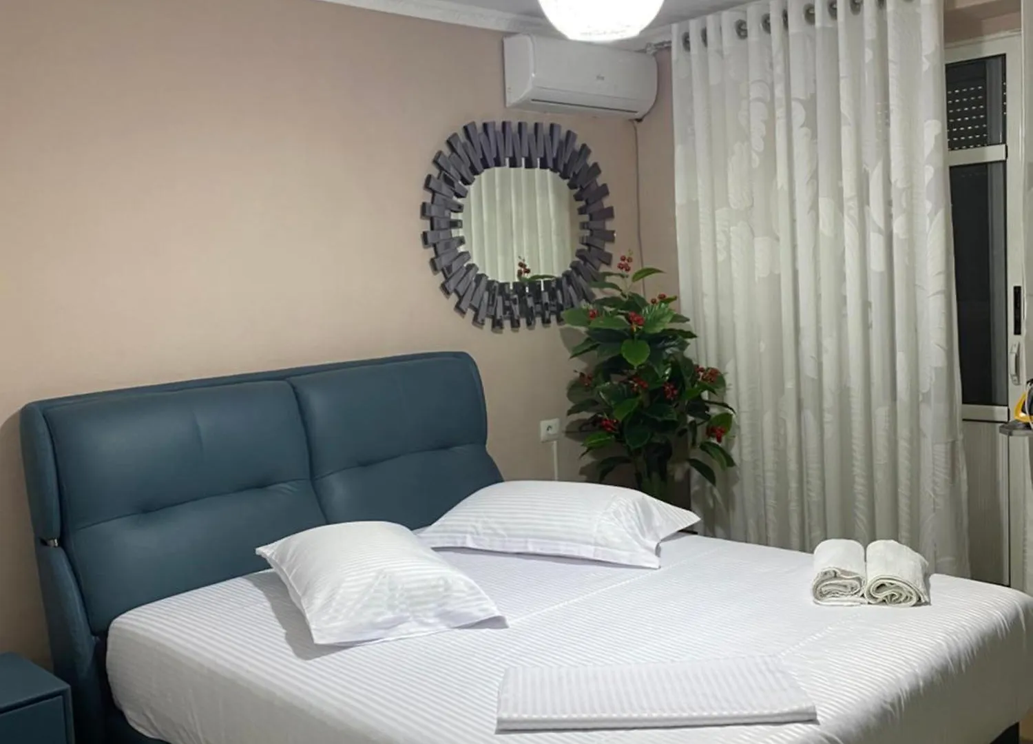Cenis Apartment Tiran
